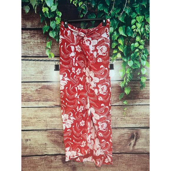 Revolve Faithfull the Brand Lulu Maxi Skirt Camara Floral Red White Hawaiian 10 - Picture 1 of 4
